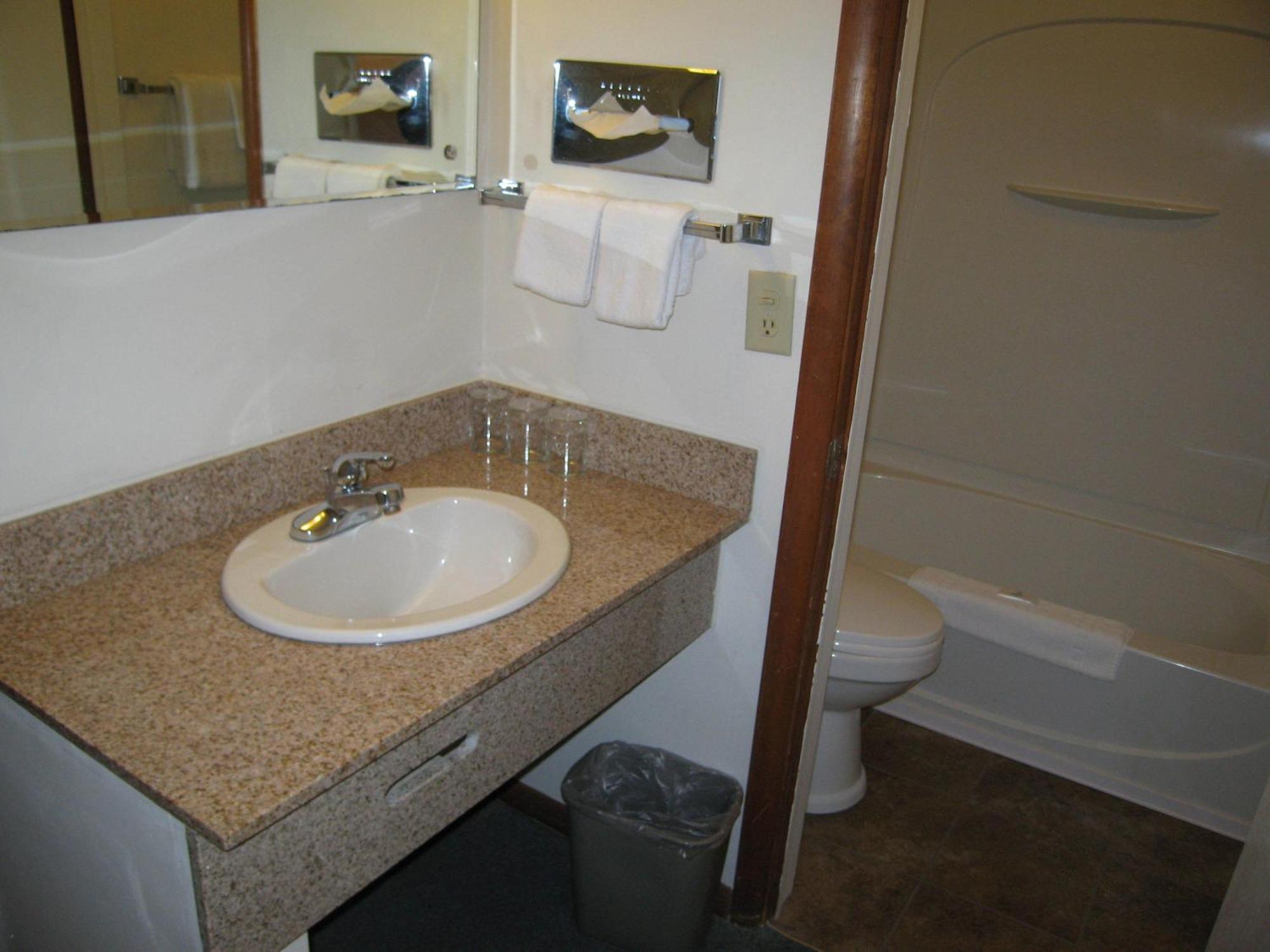 Travelers Lodge Marshall Ruang foto