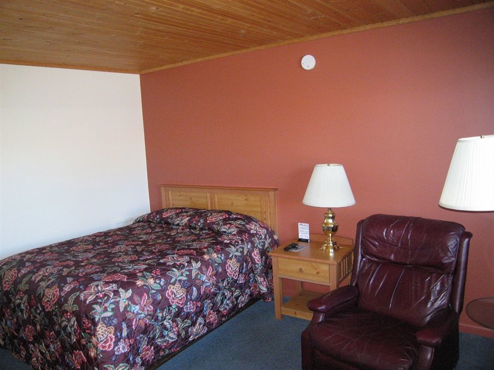 Travelers Lodge Marshall Bagian luar foto